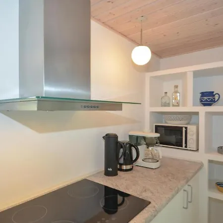 2 Bedroom Beautiful Home In Stege Дом отдыха