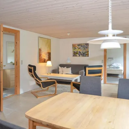 2 Bedroom Beautiful Home In Stege Стеге